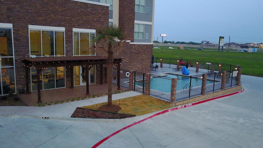 Hyatt Place Dallas/Колонията Екстериор снимка